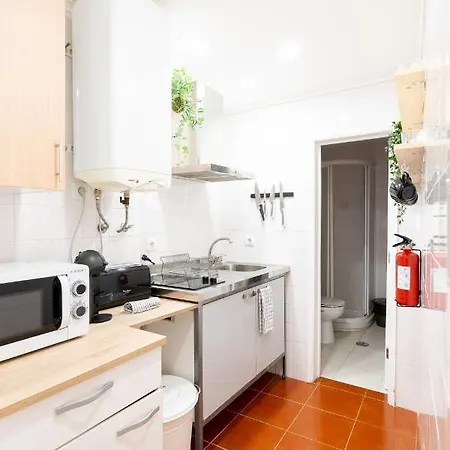 Alfama Nest Lisbona